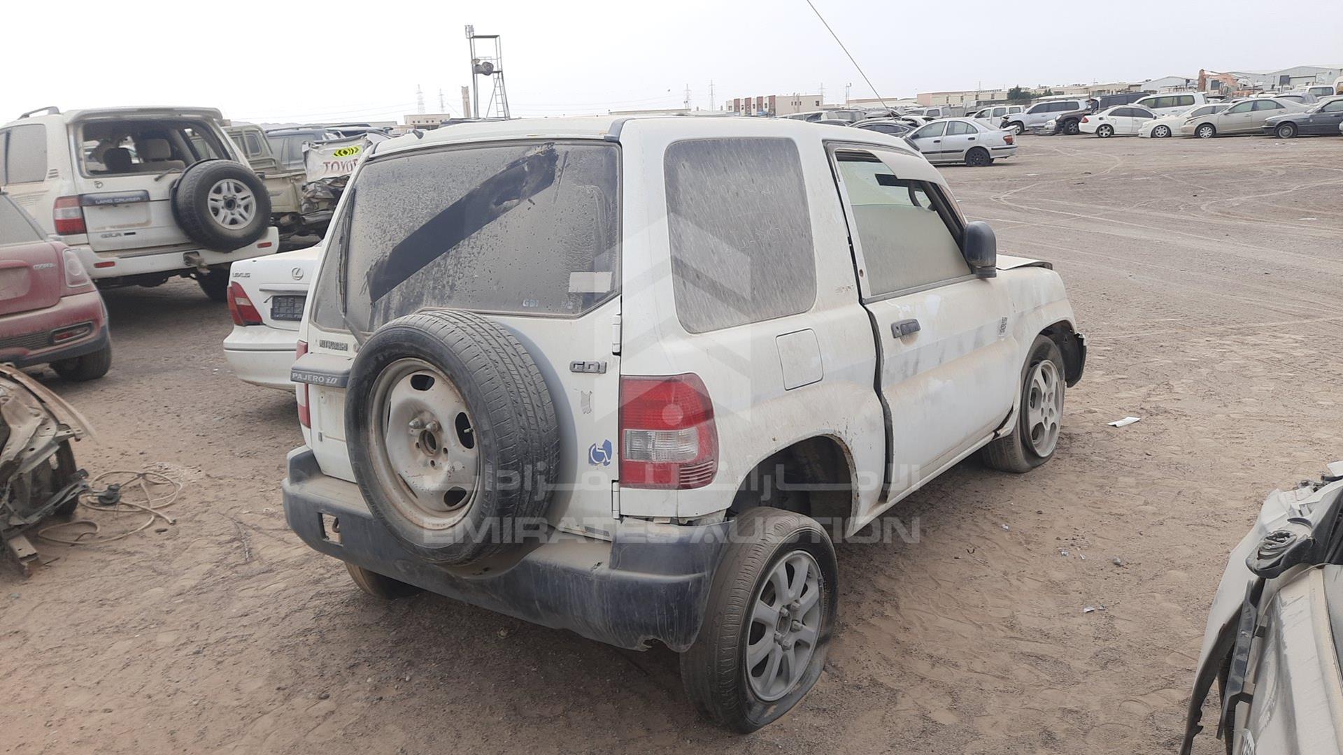 2005 MITSUBISHI PAJERO VIN: H66W-0015385