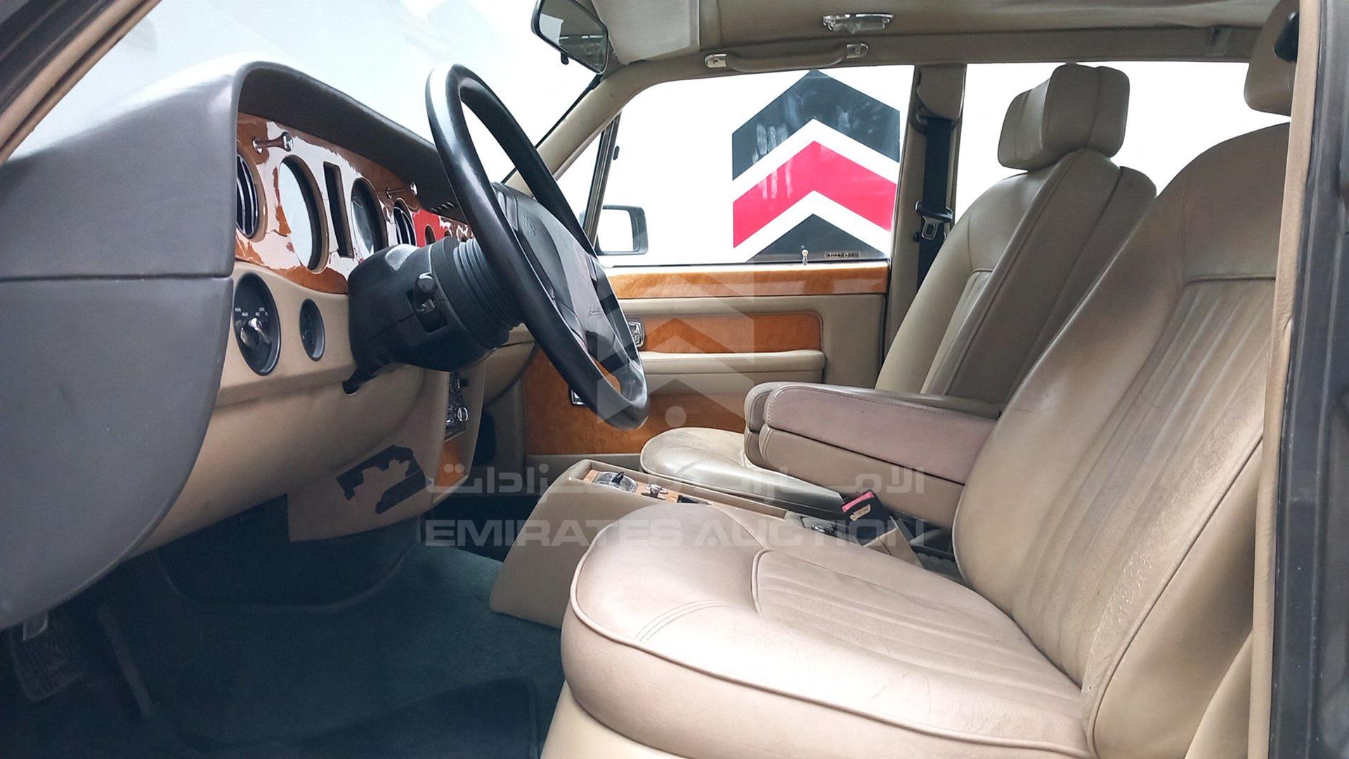 1990 ROLLS-ROYCE SILVER SPUR VIN: SCAZN02A2LCX32977