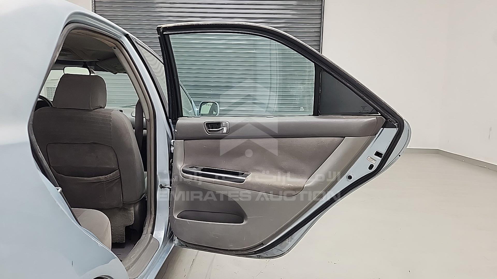 2005 TOYOTA CAMRY VIN: 4T1BE32K35U503947