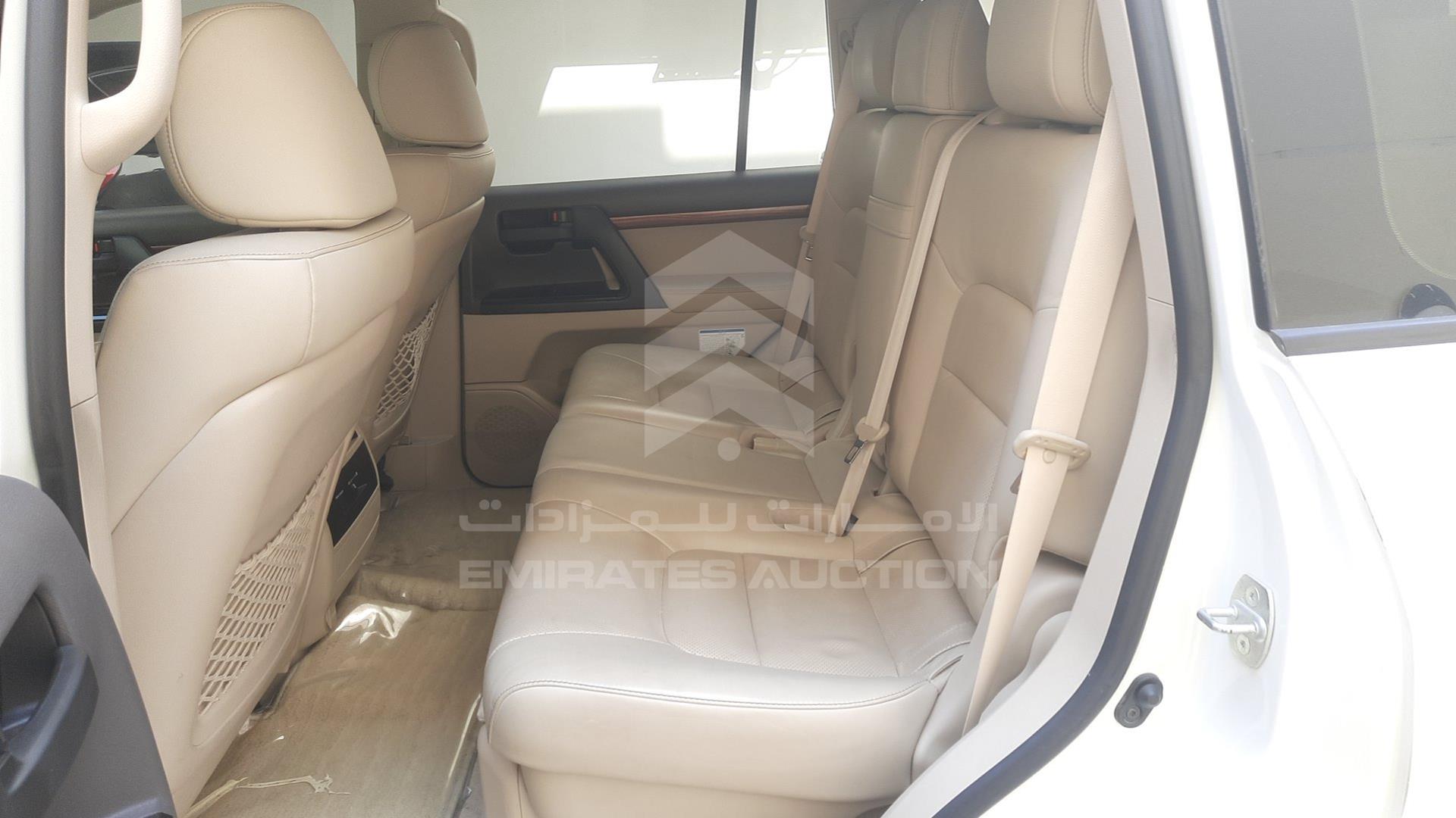 2018 TOYOTA LAND CRUISER VIN: JTMHU01J1J5143686