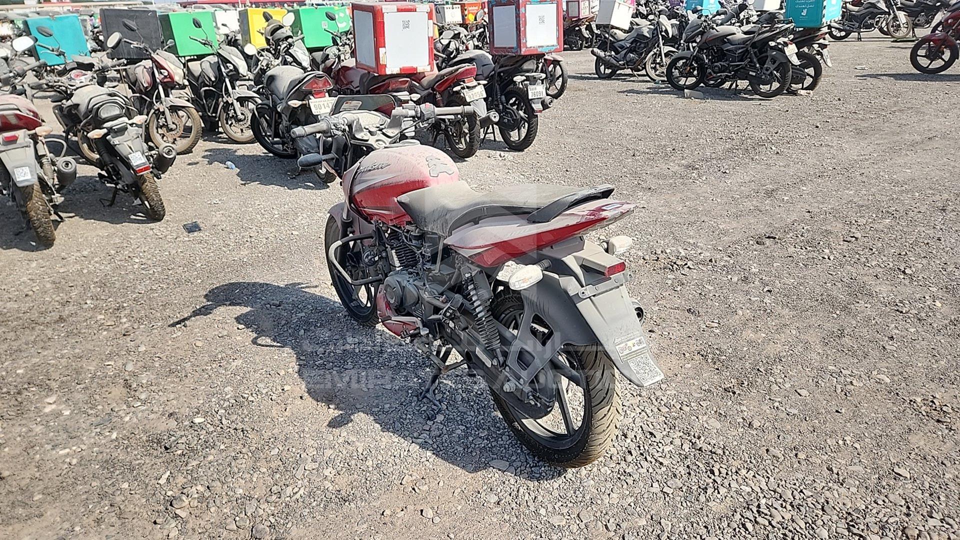 0 BAJAJ PULSAR VIN: MD2A11CX6LCE59856