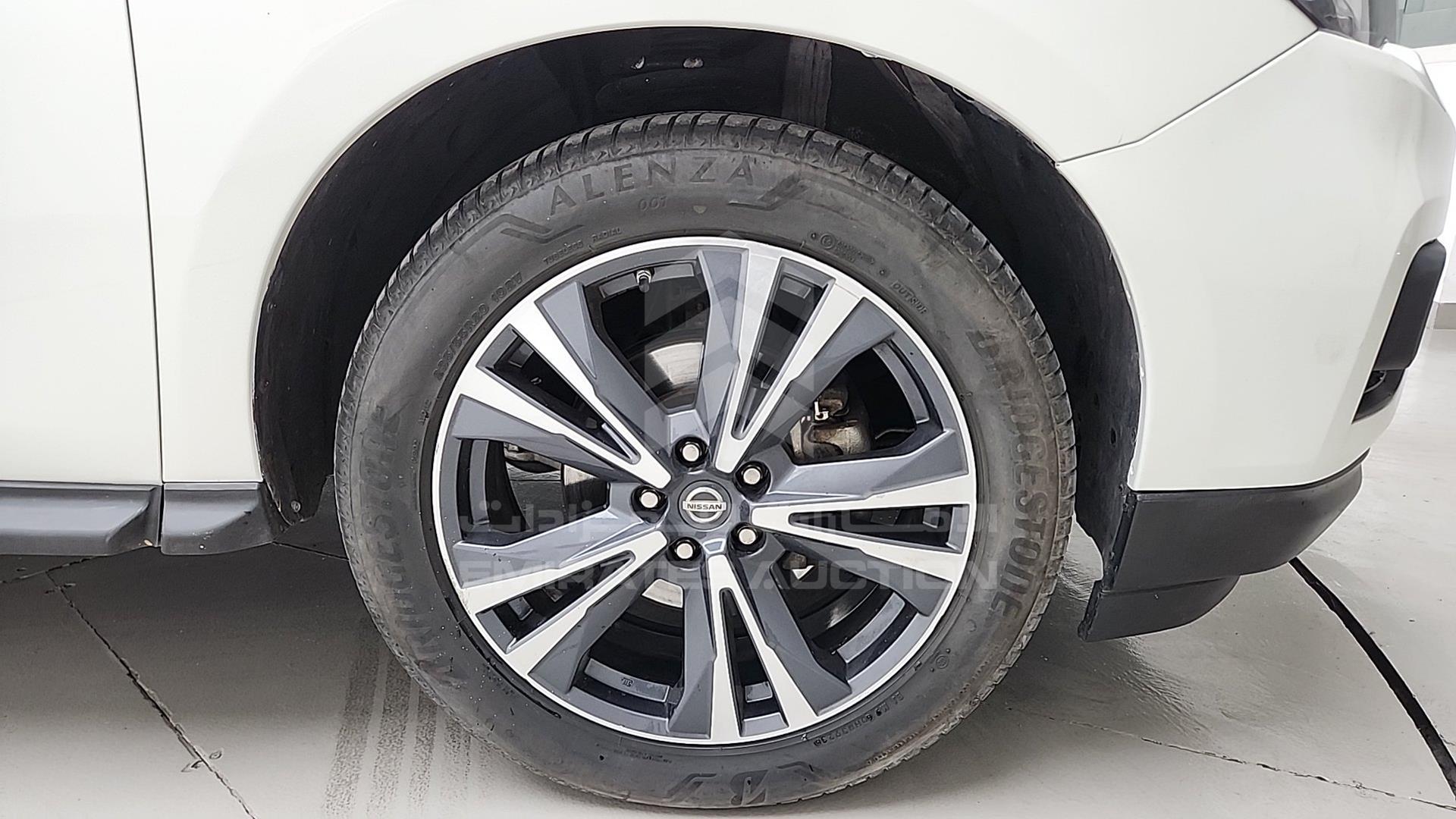 2018 NISSAN PATHFINDER VIN: 5N1CR2M88JC600372