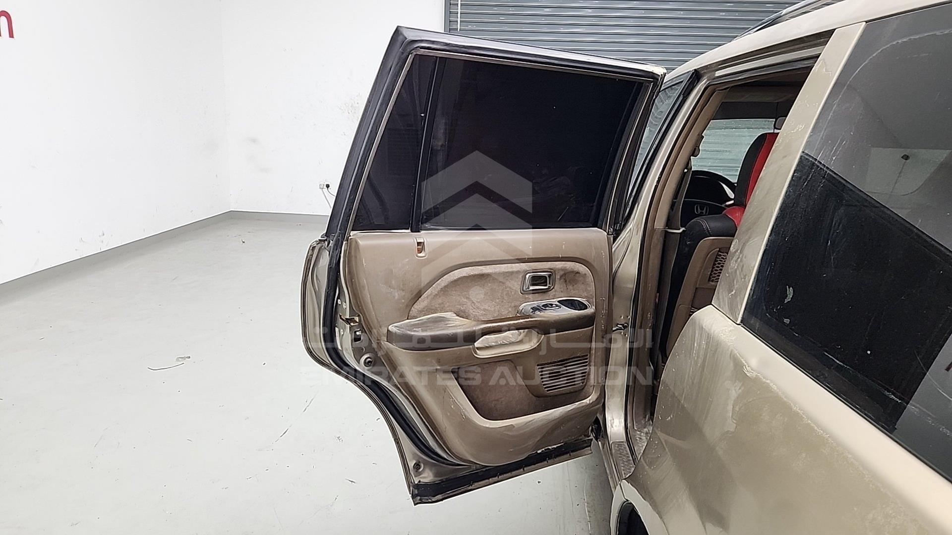 2005 HONDA MRV VIN: 2HKYF18115H700916