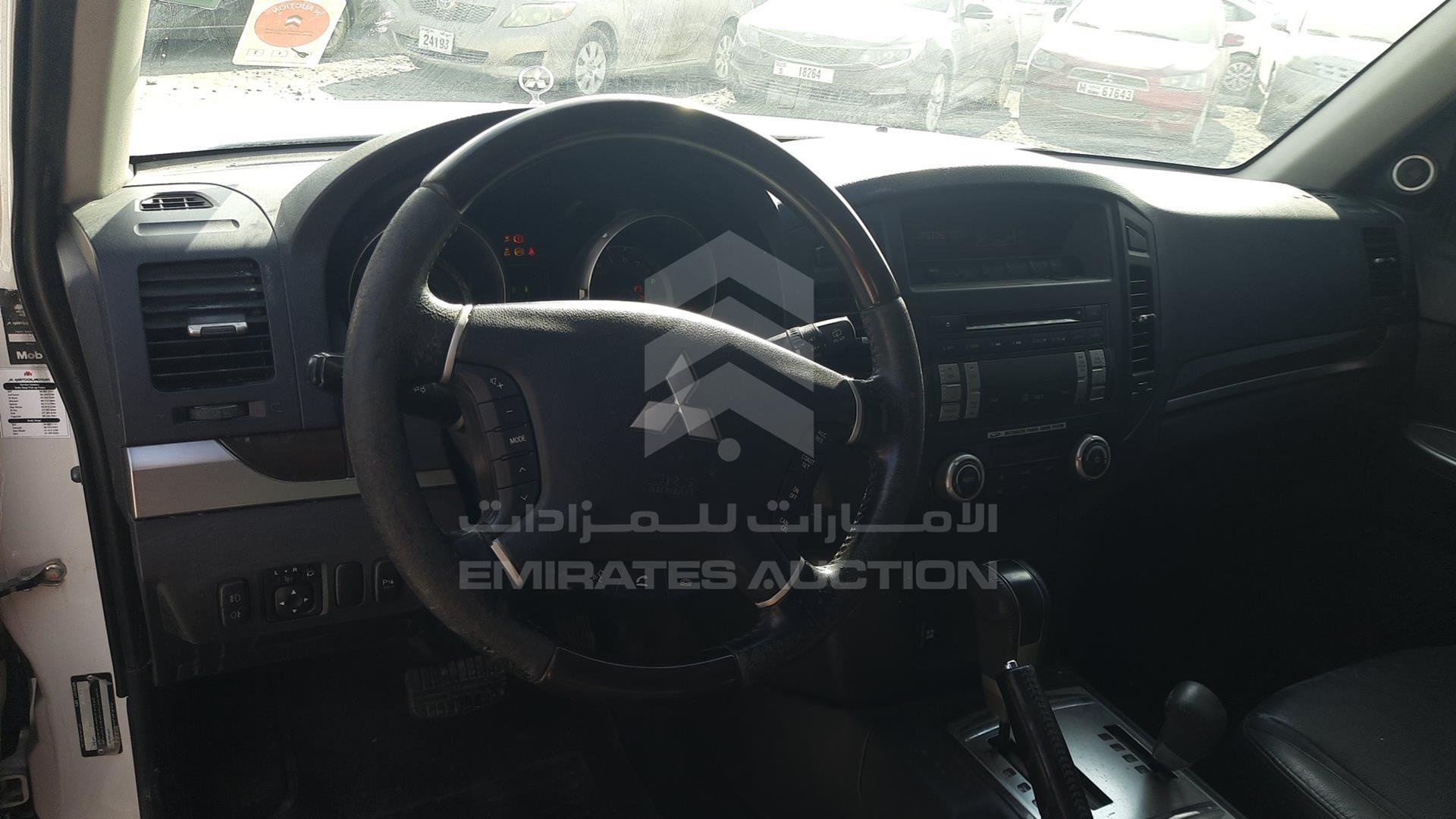 2012 MITSUBISHI PAJERO VIN: JMYMYV87WCJ702449