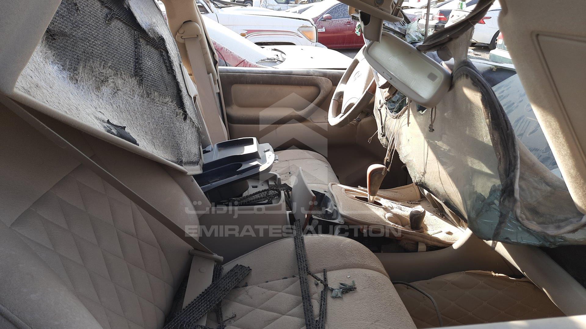 2007 TOYOTA LAND CRUISER VIN: JTEHT05J172106821