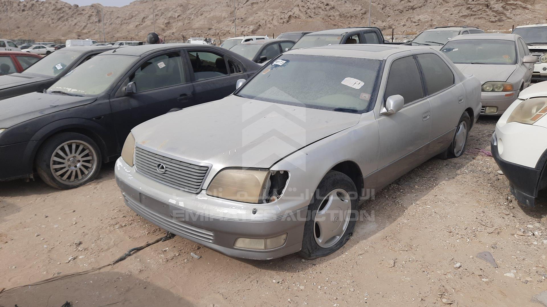 1999 LEXUS LS400 VIN: JT8BH28F2X0142302