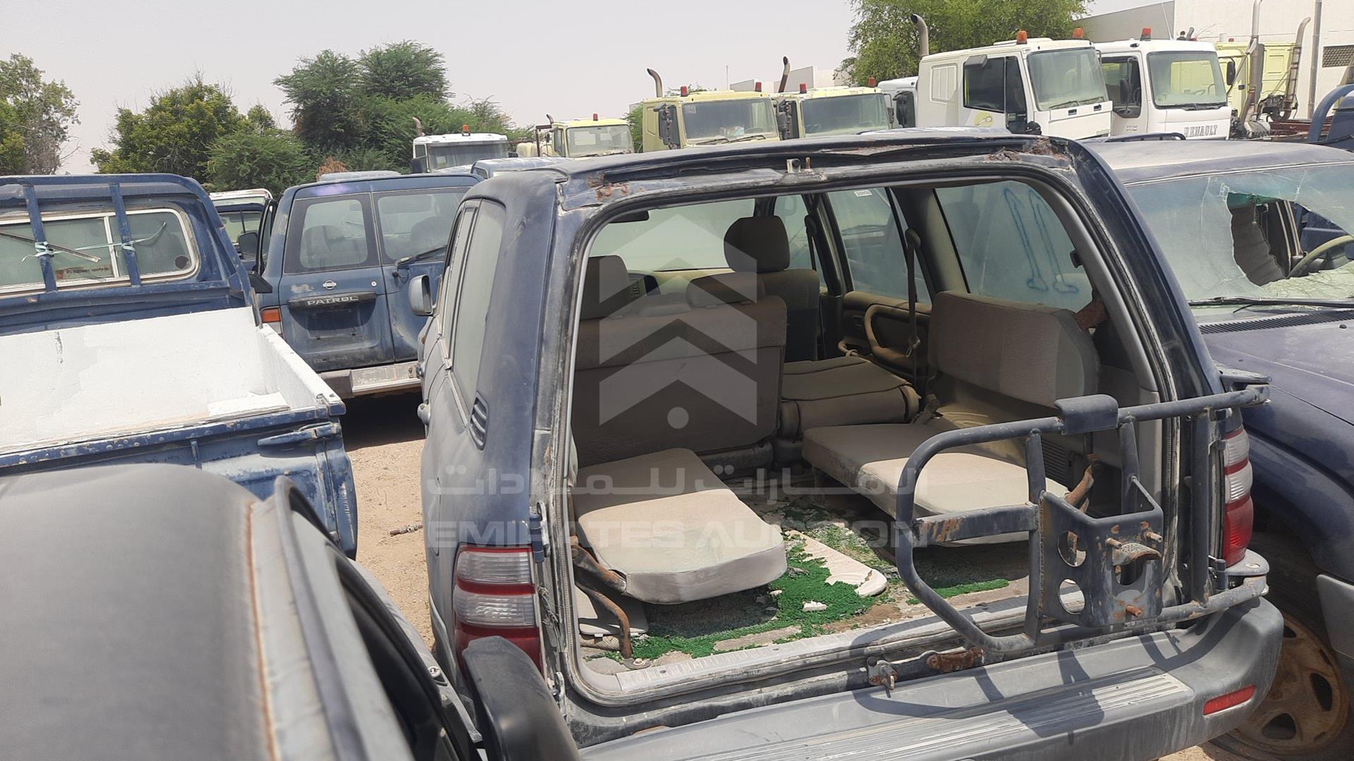 2004 TOYOTA LAND CRUISER VIN: JTECB09J443013434