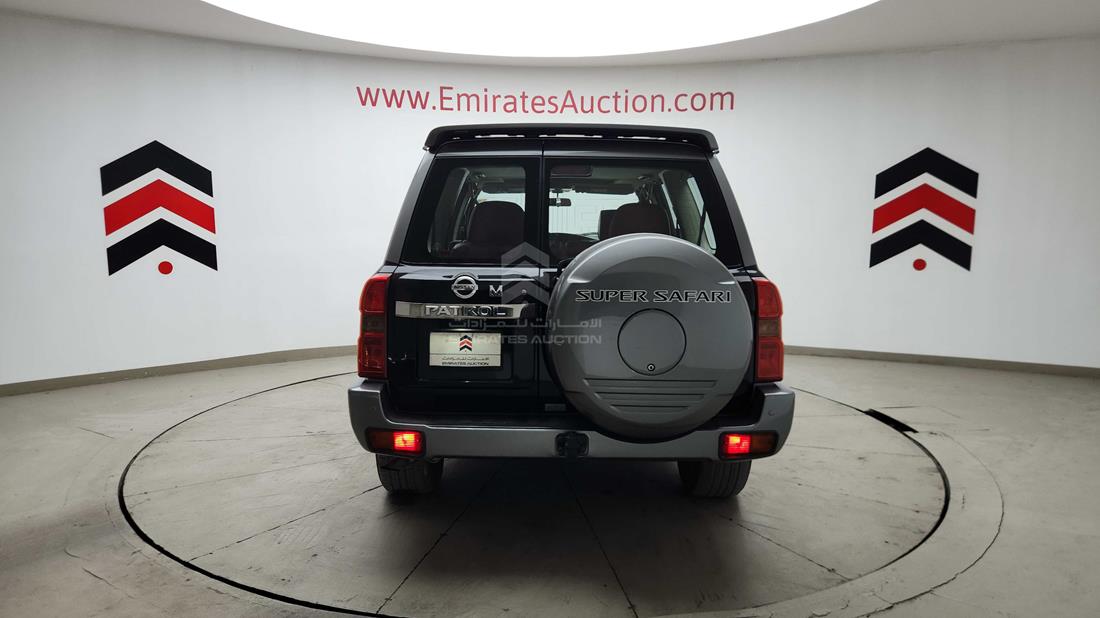 2023 Nissan Patrol — Rear View — Photo 10