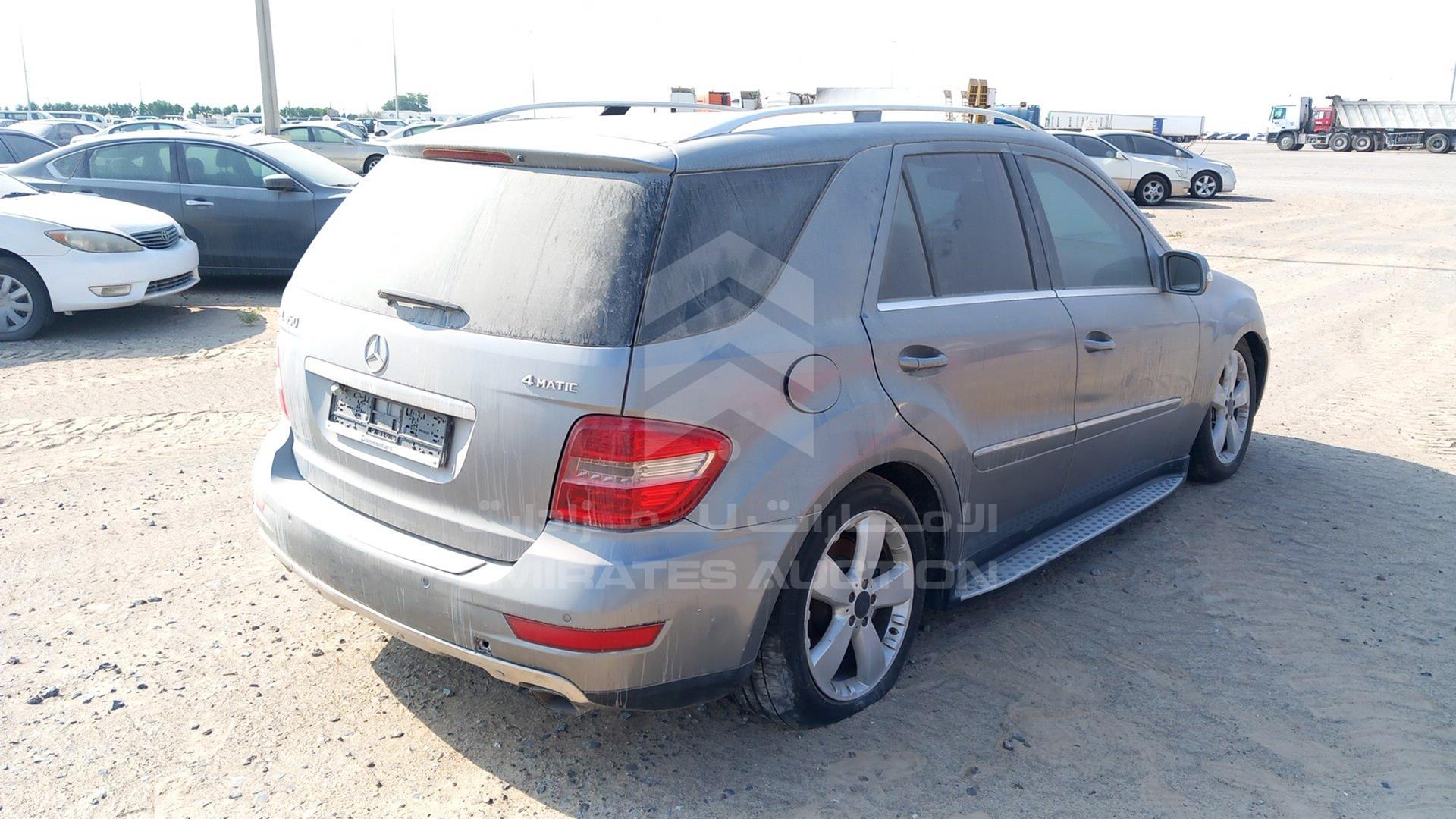 2010 MERCEDES ML350 VIN: WDCBB8GB8AA605835