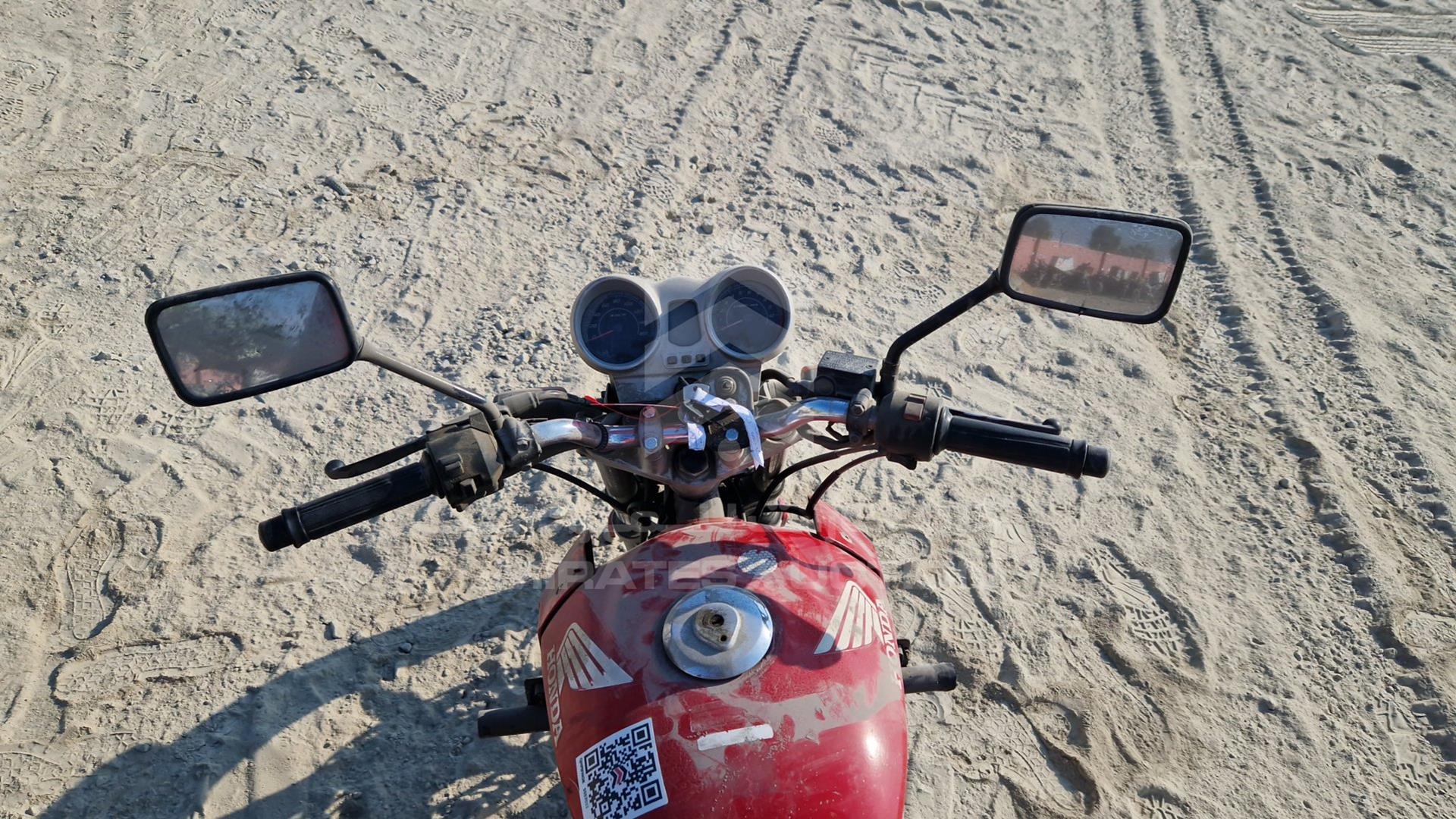 2014 HONDA MOTORBIKE VIN: 9C2MC3504ER350232