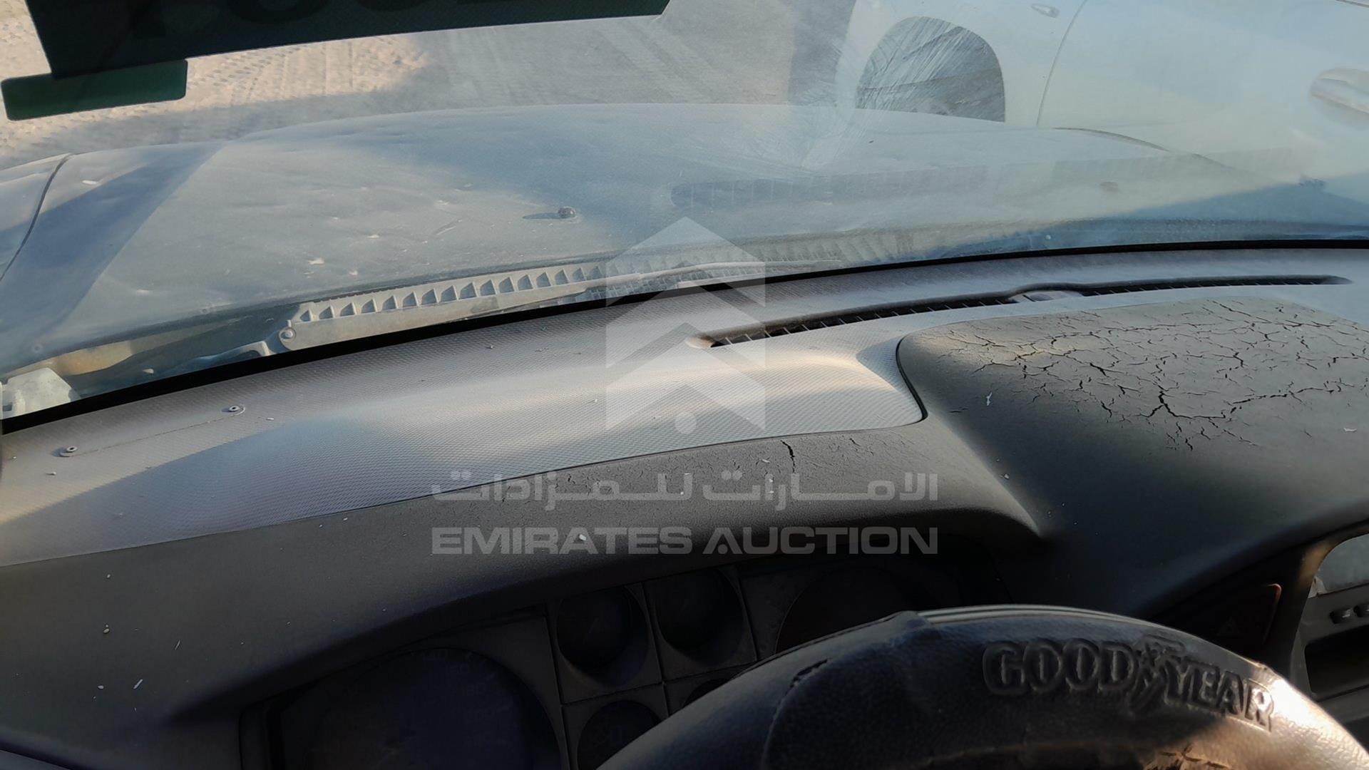 2007 MITSUBISHI PAJERO VIN: JMYLRV73W7J703442