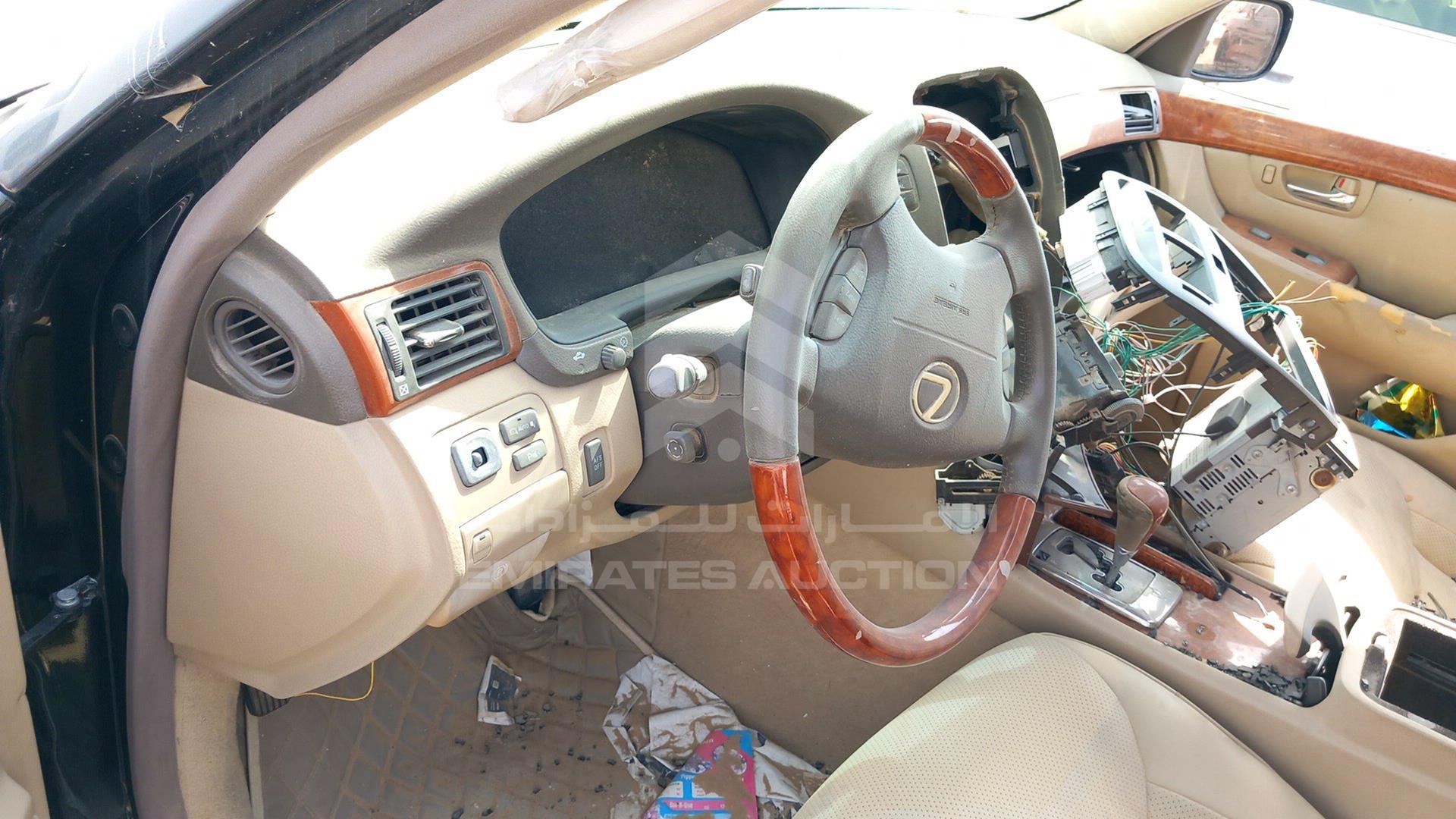 2005 LEXUS LS 430 VIN: JTHBN36F755023033