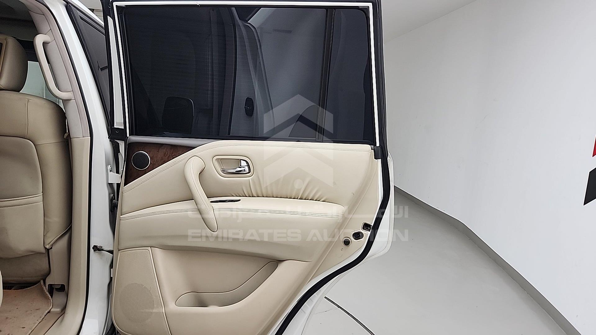 2011 INFINITI QX56 VIN: JNRAZ25Y9B9000789