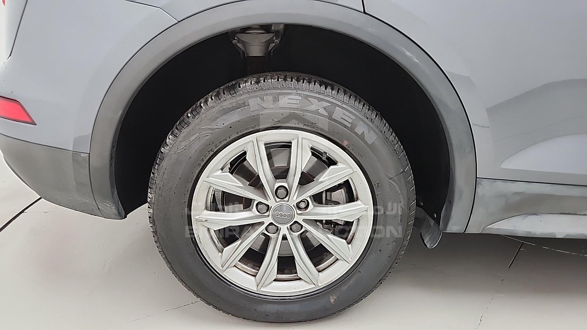 2018 AUDI Q5 VIN: WA1ZZZFY9J2129028