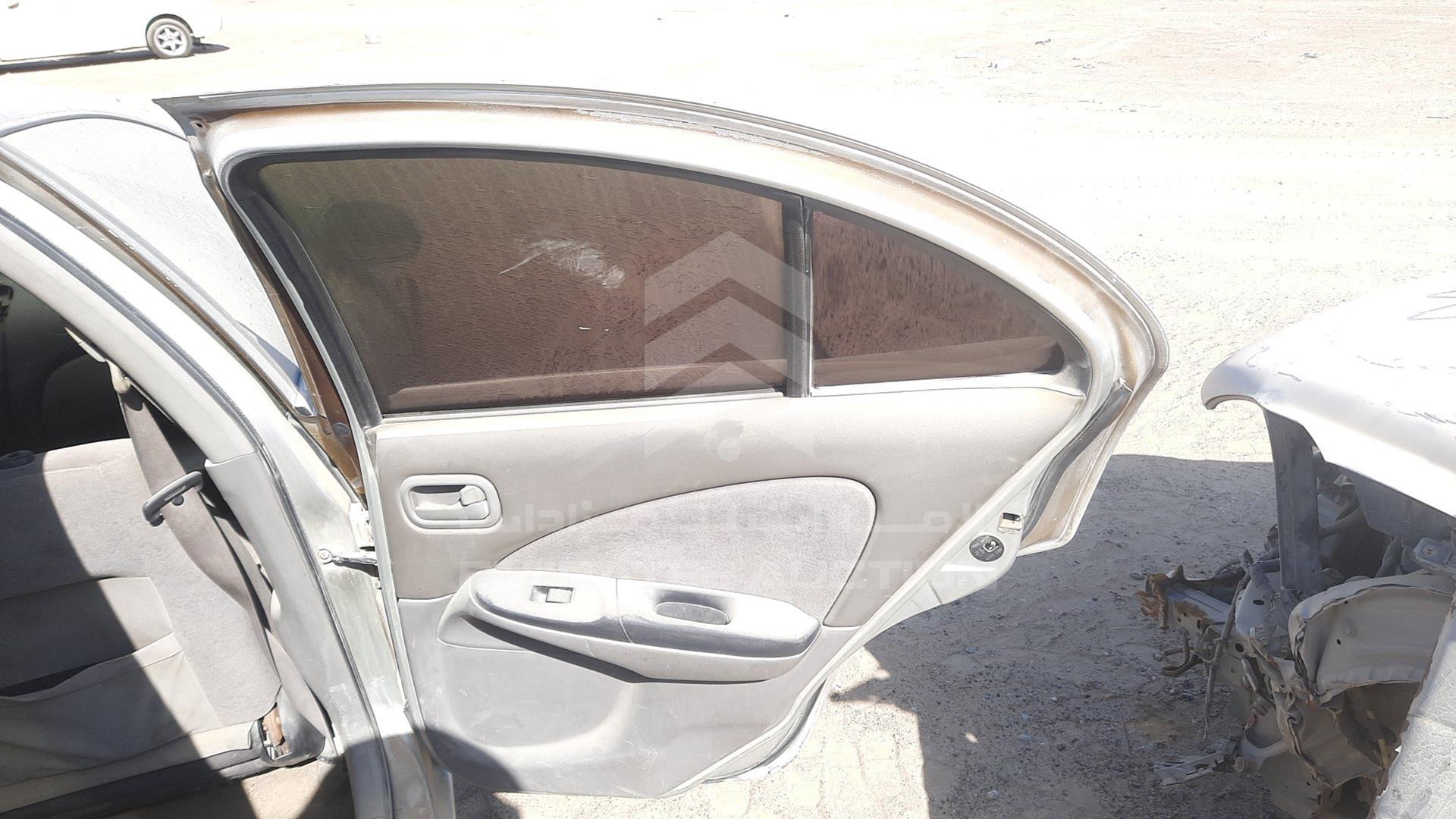 2001 NISSAN SUNNY VIN: JN1FN61C41W000883
