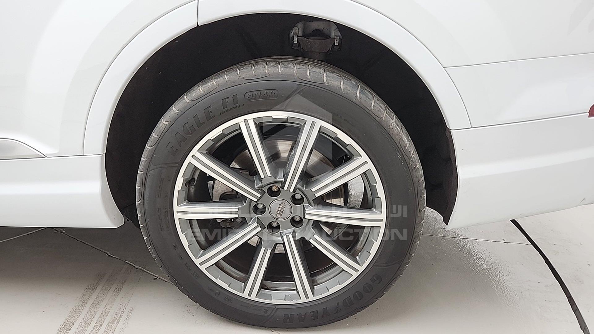 2017 AUDI Q7 VIN: WA1LAAF75HD026709