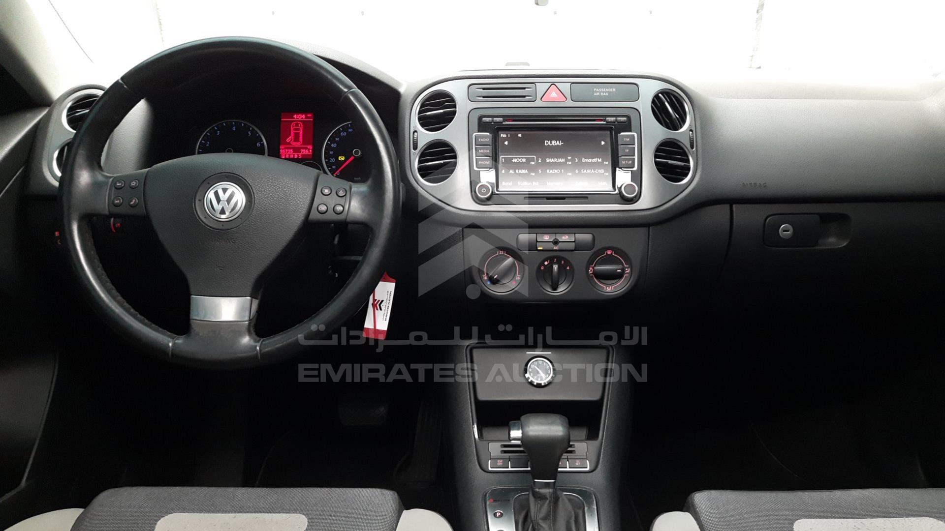 2009 VOLKSWAGEN TIGUAN VIN: WVGCE15N29W069870