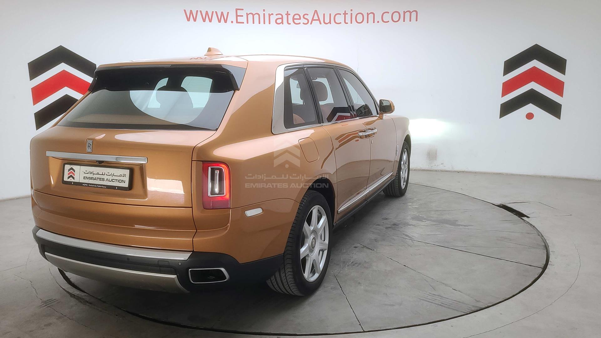 2019 ROLLS-ROYCE CULLINAN VIN: SCA689X09KU110187