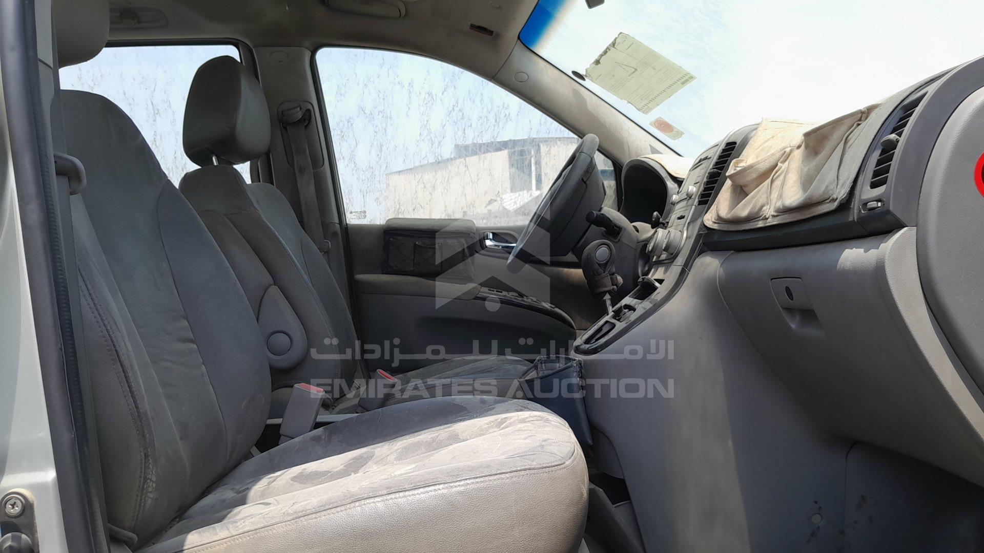2011 KIA CARNIVAL VIN: KNAMH8172B6368472