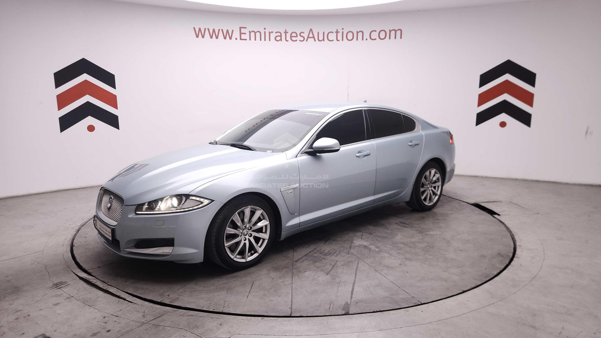 2013 JAGUAR XF VIN: SAJAA05A3D8S74353