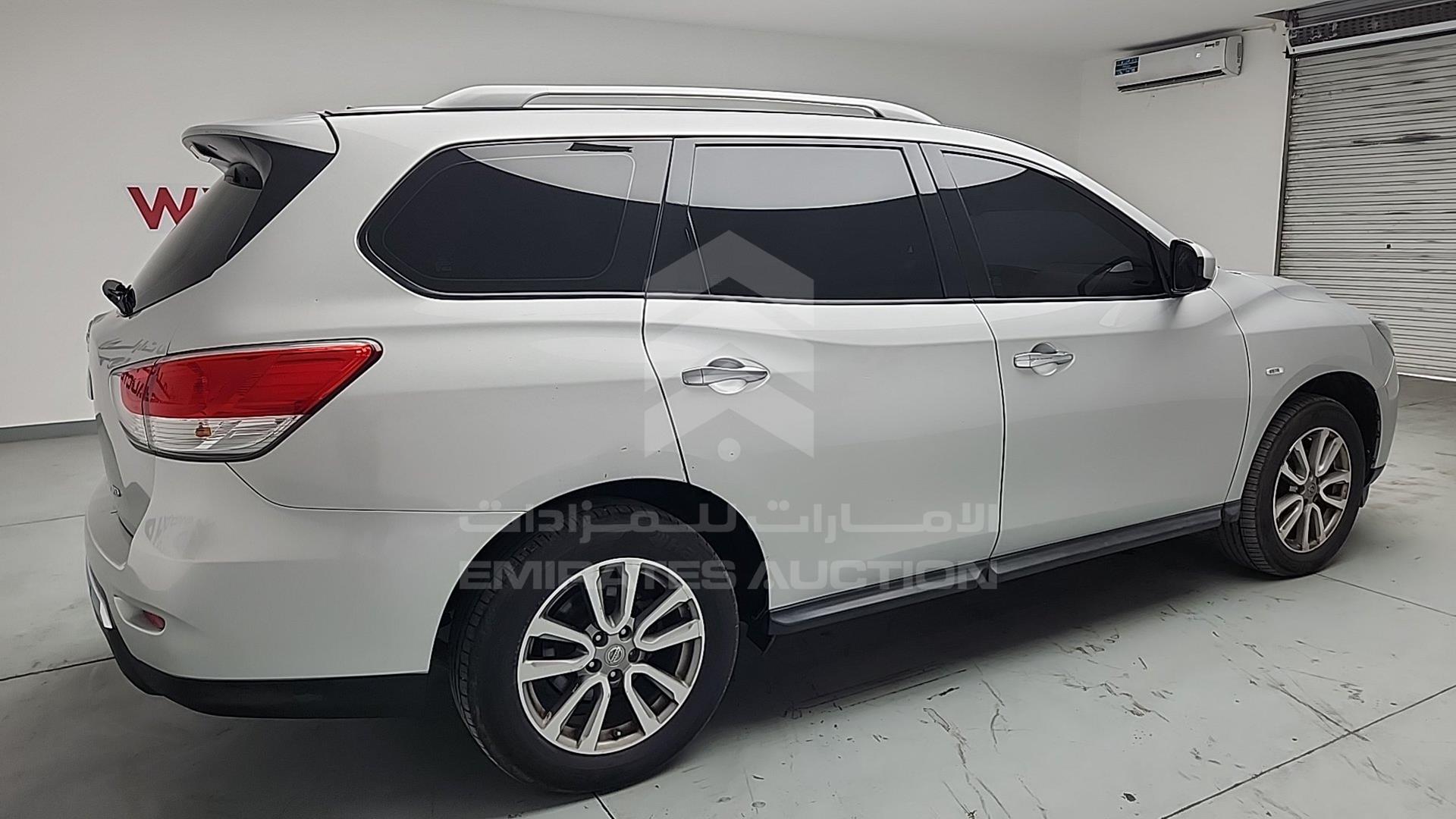 2015 NISSAN PATHFINDER VIN: 5N1AR2M74FC610631