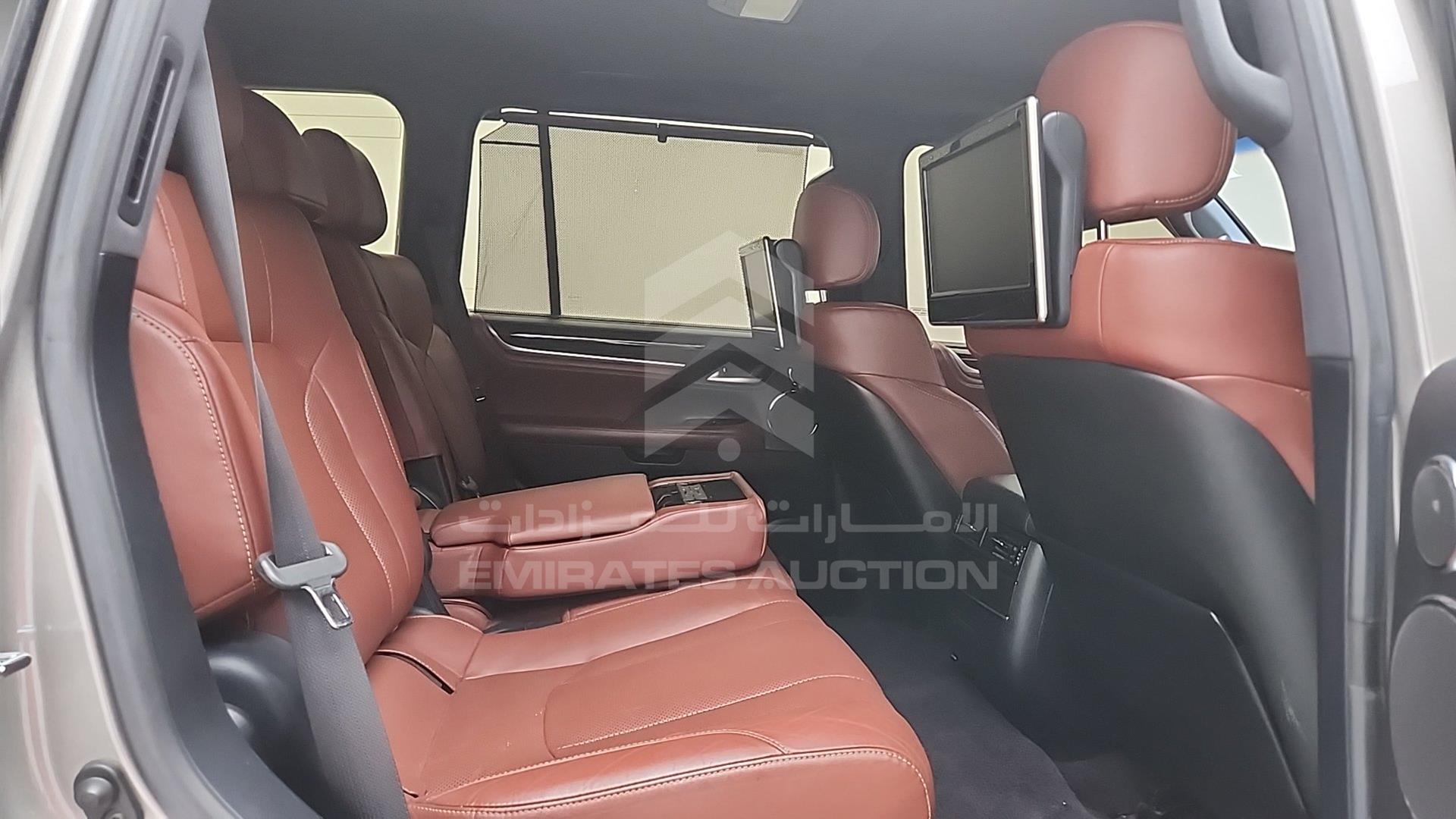 2017 LEXUS LX 570 VIN: JTJHY00W7H4233309