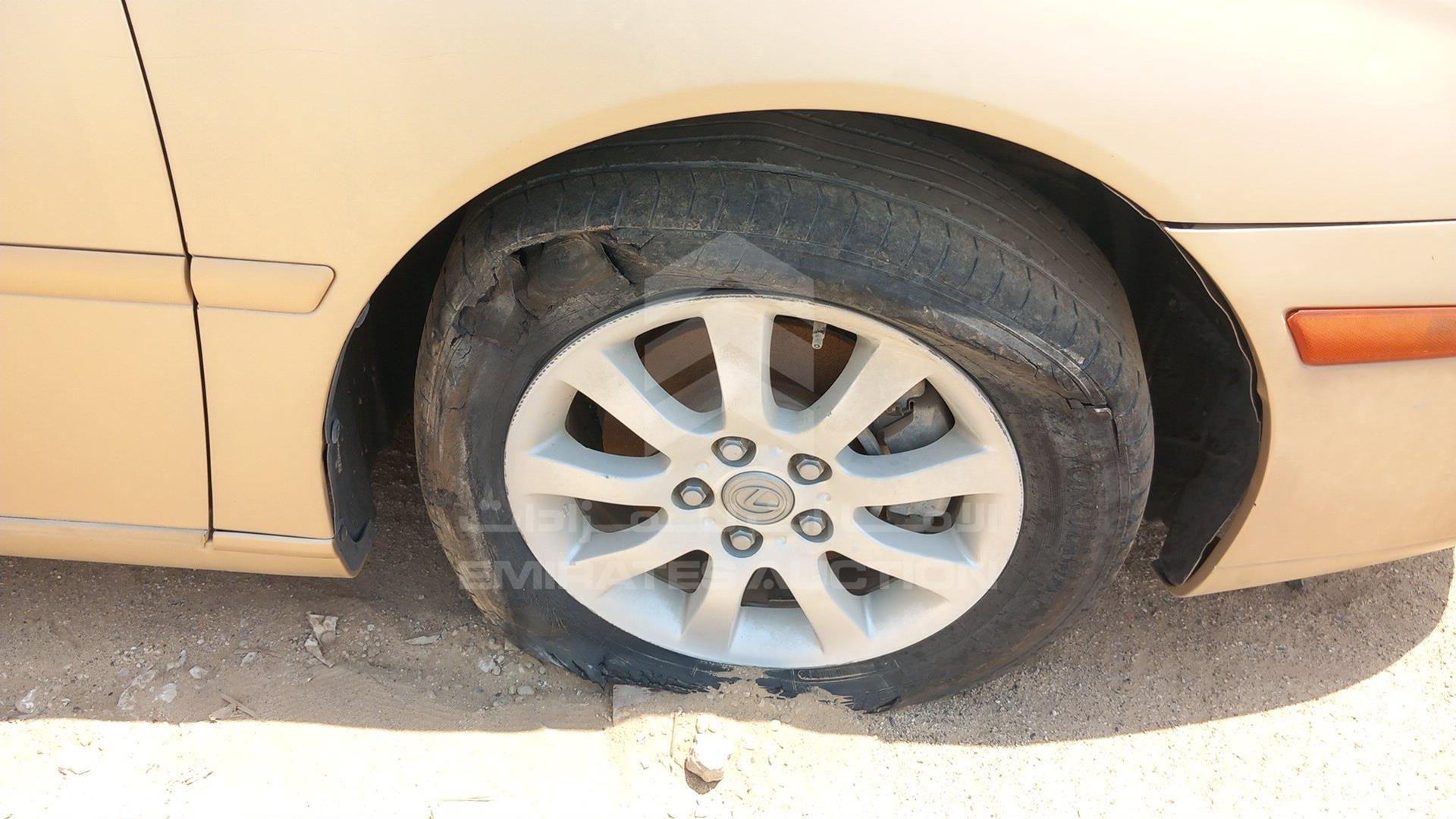 2003 LEXUS ES 300 VIN: JTHBF30G430135510