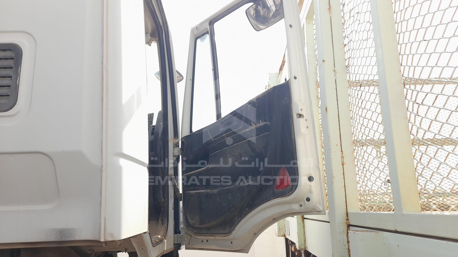 0 IVECO --- VIN: WJMF3TRS4EC282502