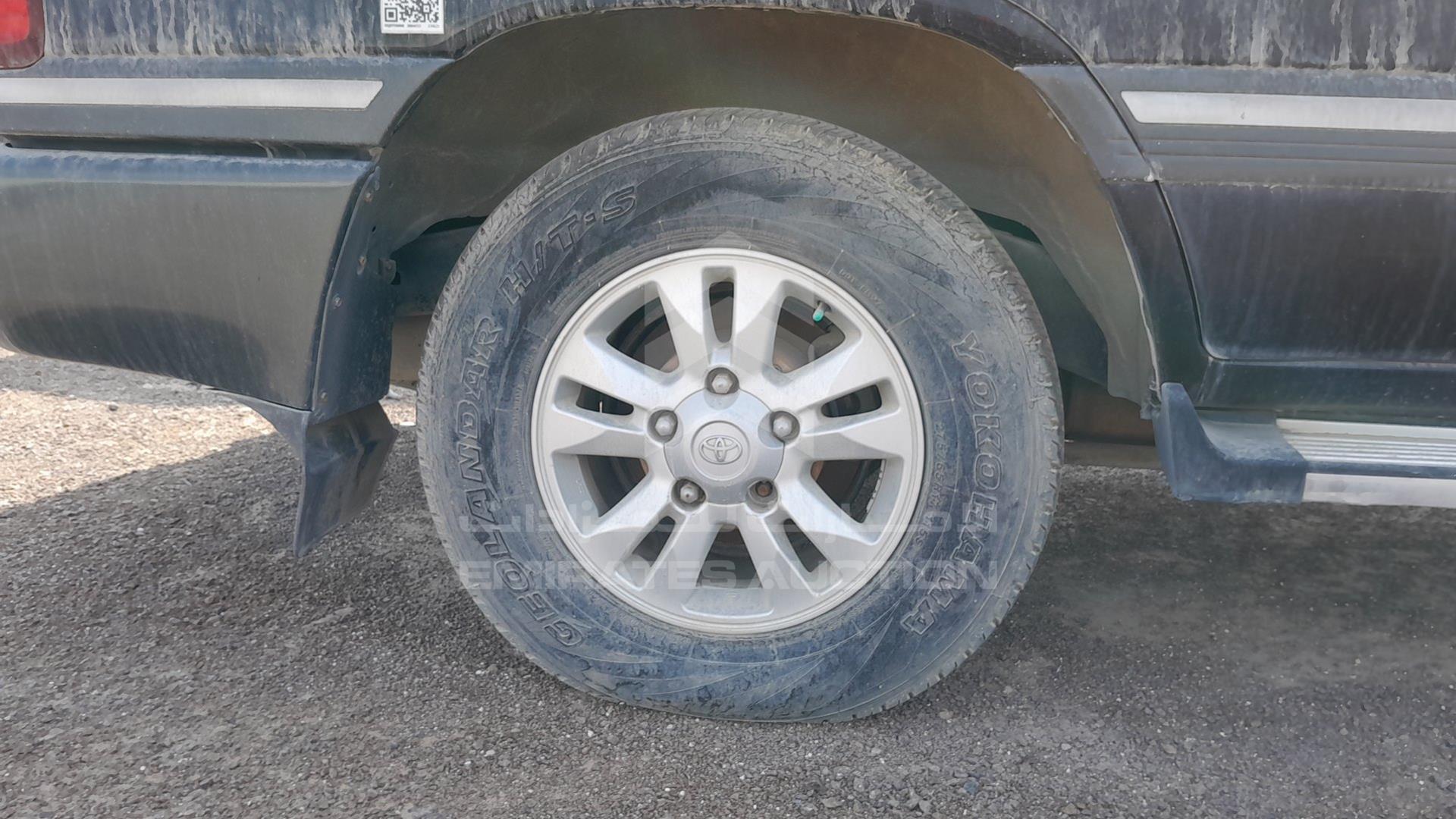 1999 TOYOTA LAND CRUISER VIN: JT3HJ09J5X0006368