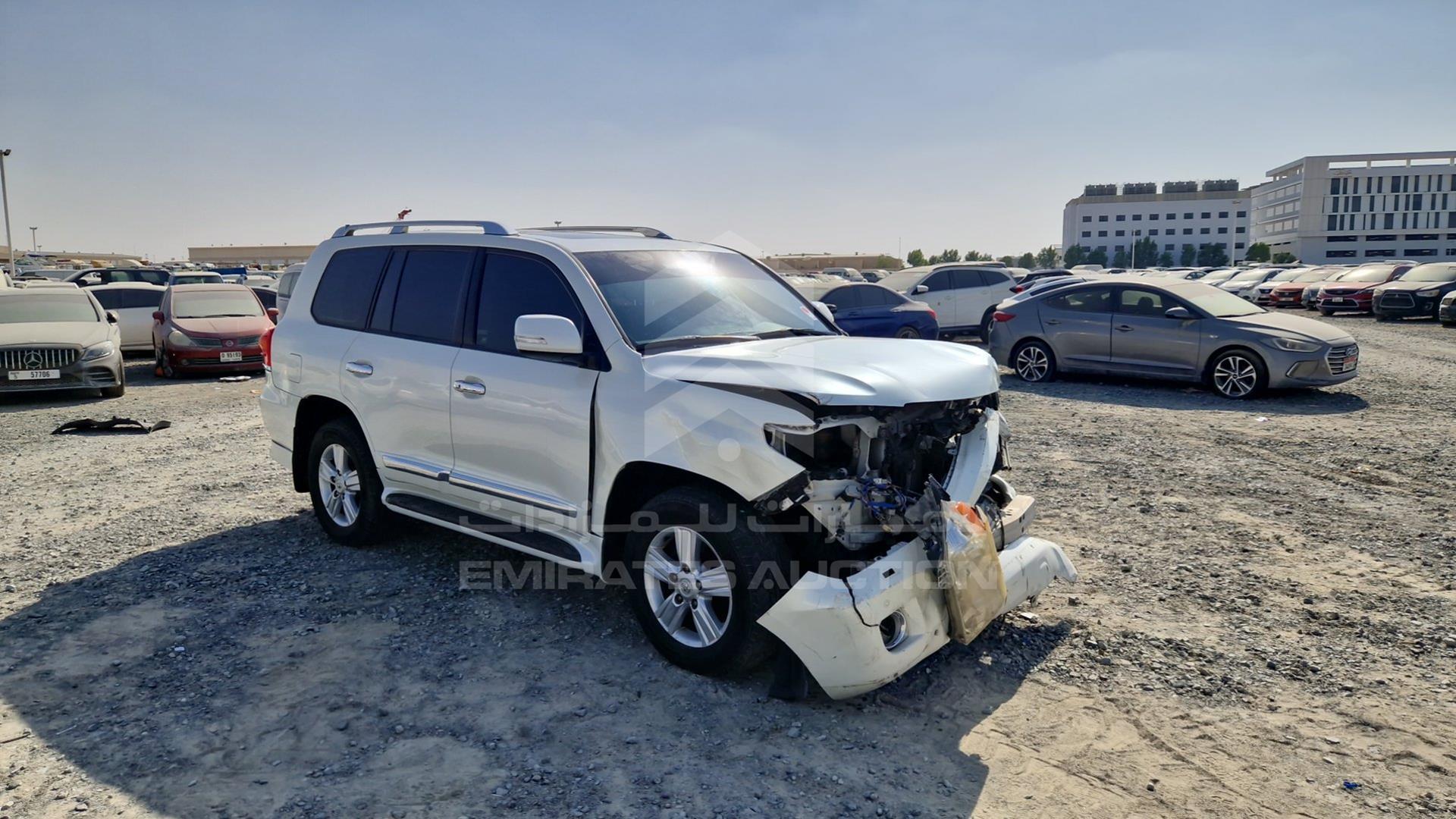 2014 TOYOTA LAND CRUISER VIN: JTMHX09J3E5041422