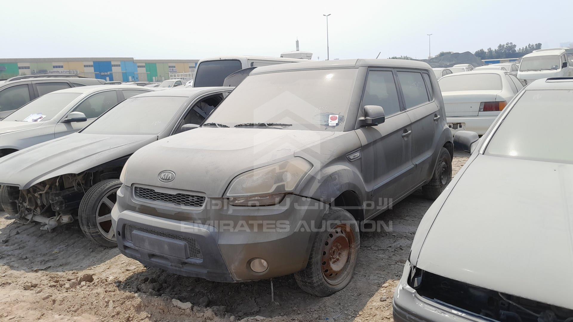 2011 KIA SOUL VIN: KNAJT8116B7212054