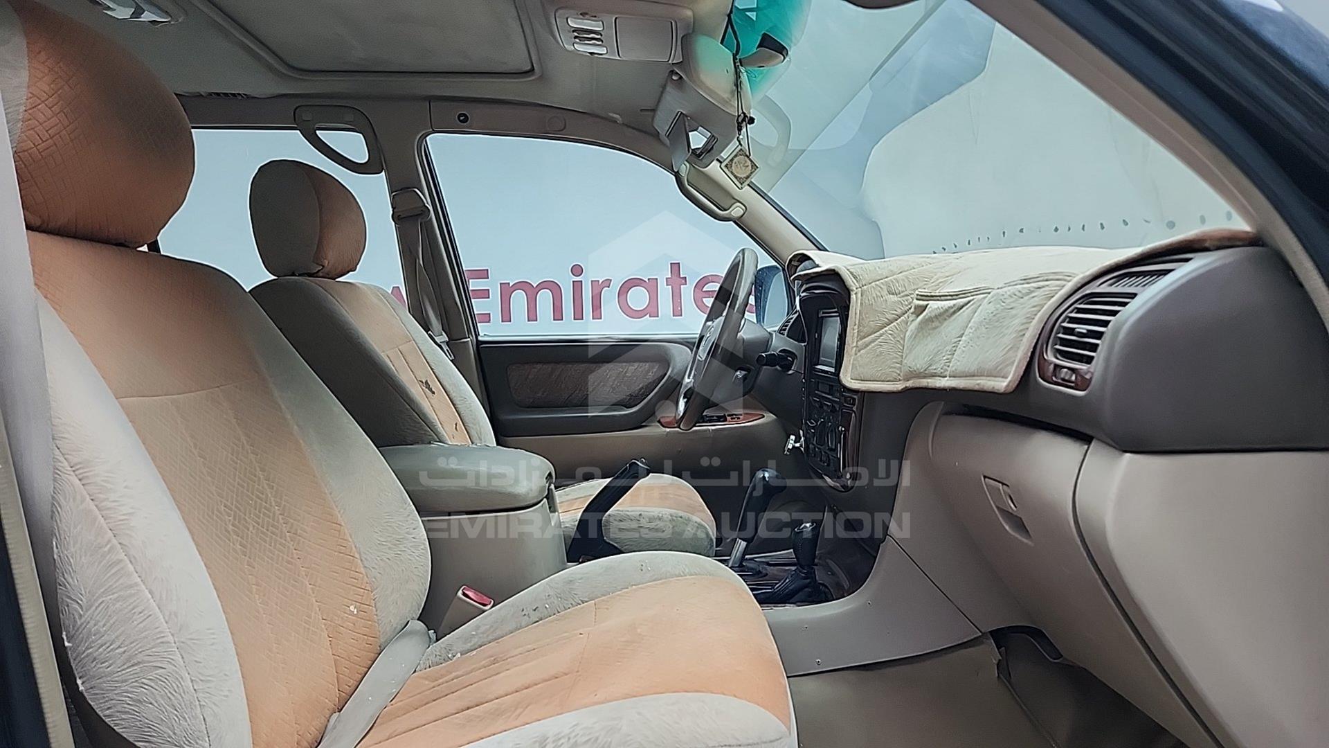 2001 TOYOTA LAND CRUISER VIN: JTEHT05J112007472