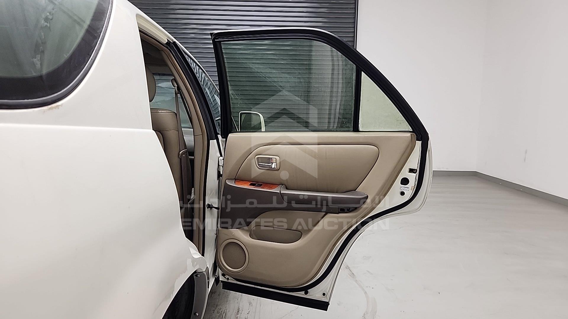 2002 LEXUS RX 300 VIN: JTJHF10U720235876