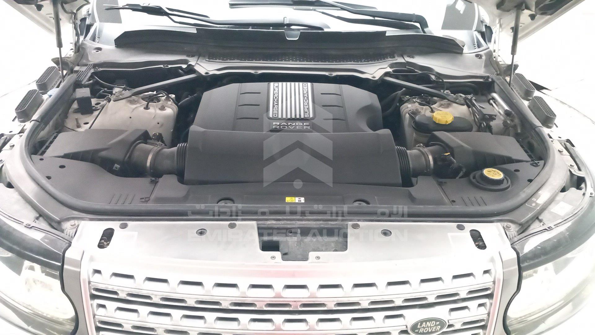 2014 RANGE ROVER VOGUE VIN: SALGA2EF0EA174181
