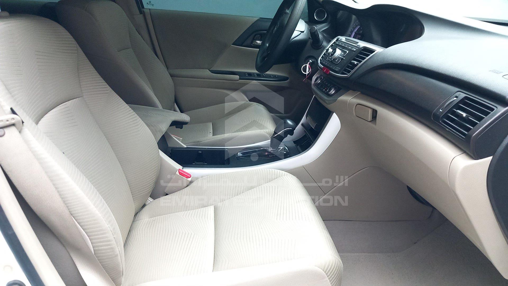 2015 HONDA ACCORD VIN: LUCCR2621F3401728
