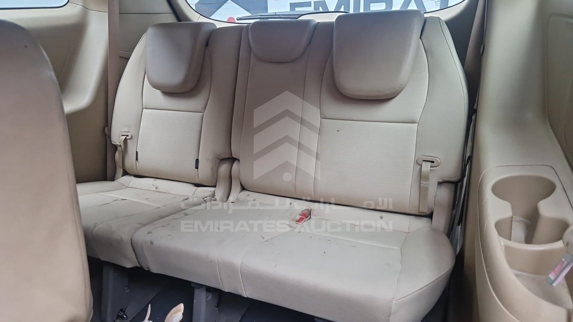 2016 KIA CARNIVAL VIN: KNAMC8127G6129980