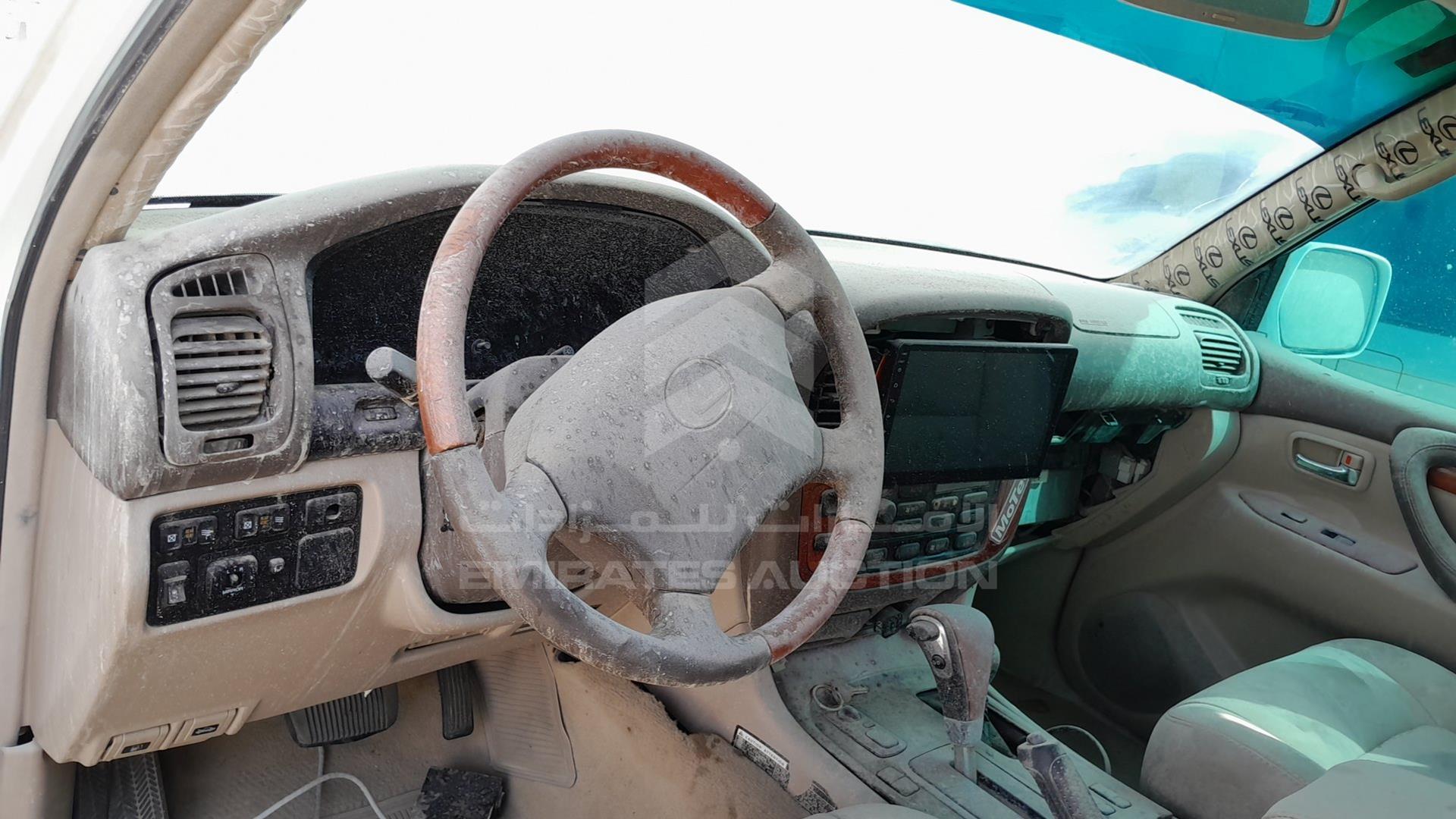 2000 LEXUS LX 470 VIN: JT6HT00W8Y0082013