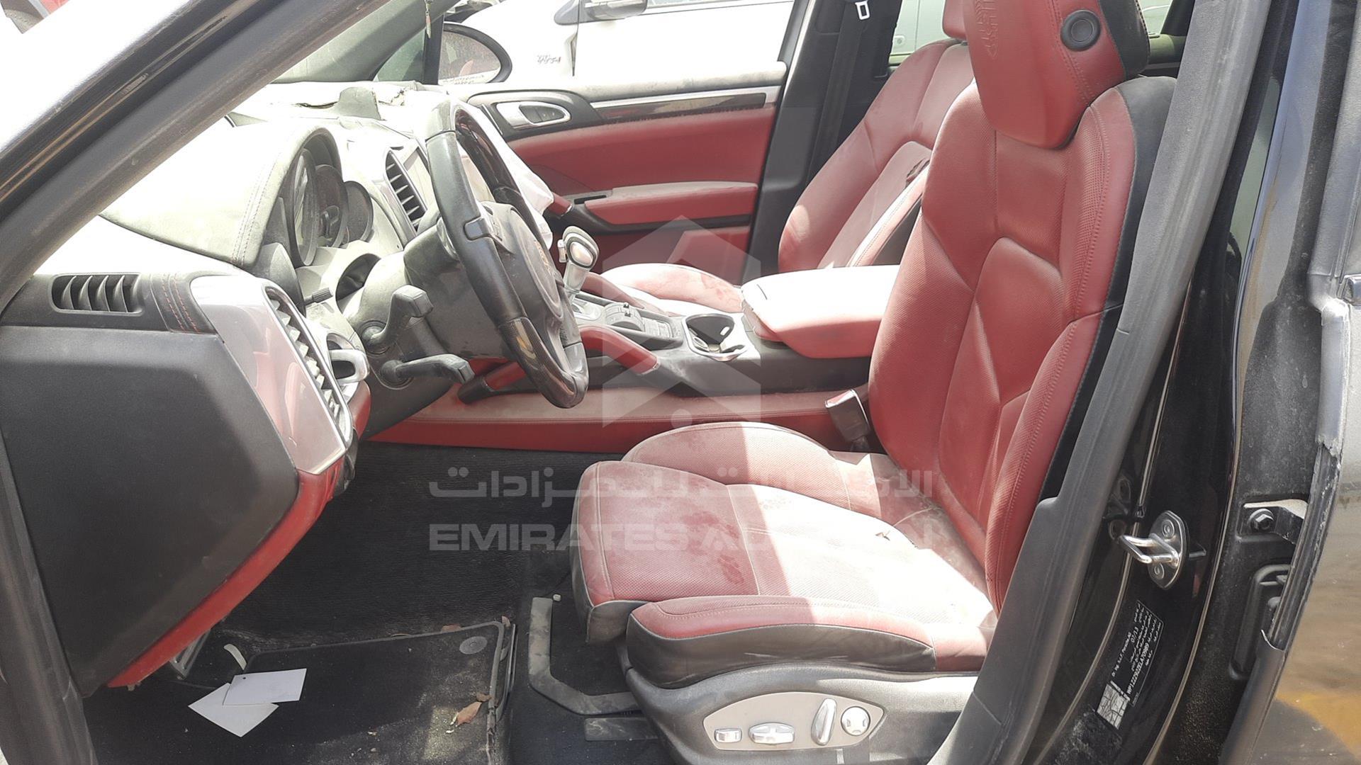 2014 PORSCHE CAYENNE GTS VIN: WP1ZZZ92ZELA70989