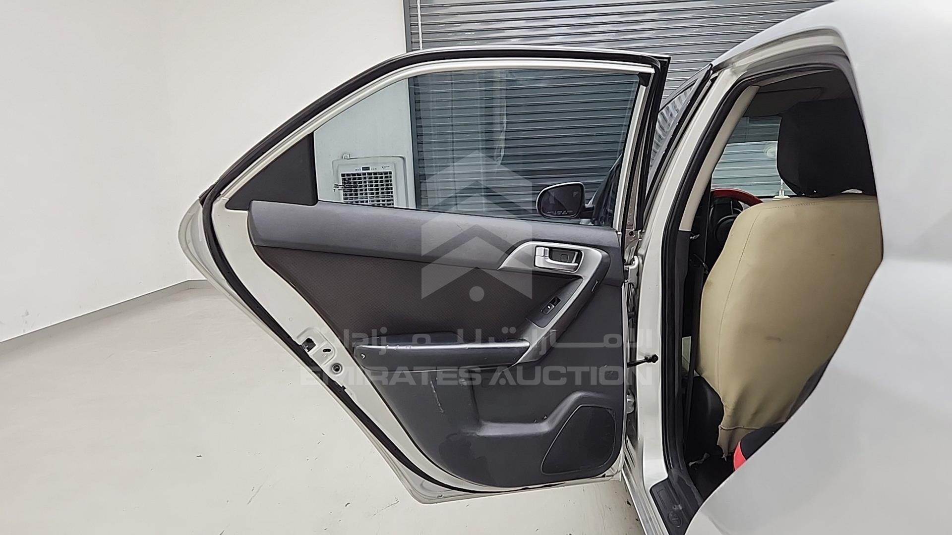 2012 KIA CERATO VIN: KNAFU411BC5962272