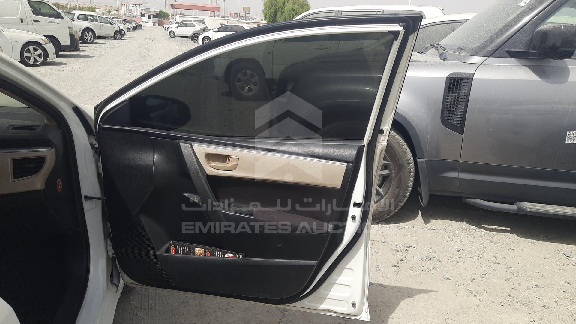 2015 TOYOTA COROLLA VIN: RKLBB9HE2F5139343