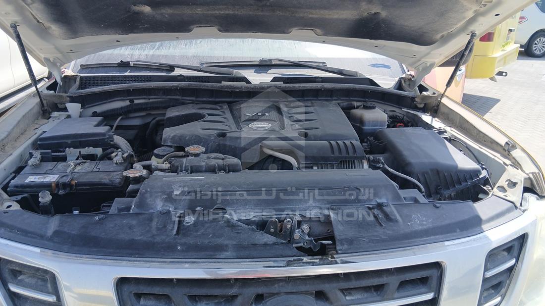 نيسان باترول 2019 — خليج المحرك — صورة 26