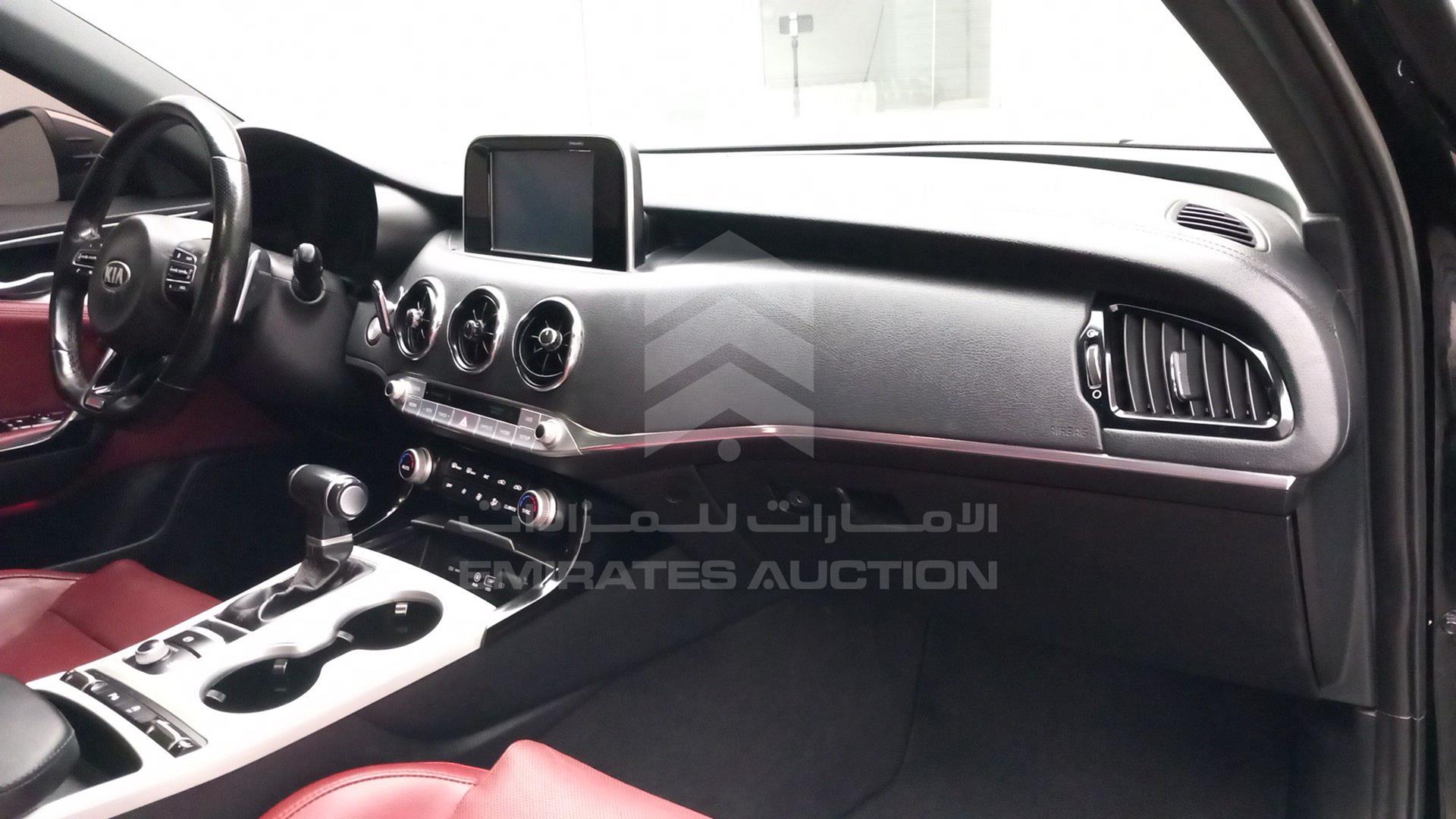 2019 KIA STINGER VIN: KNAE35LC3K6051537