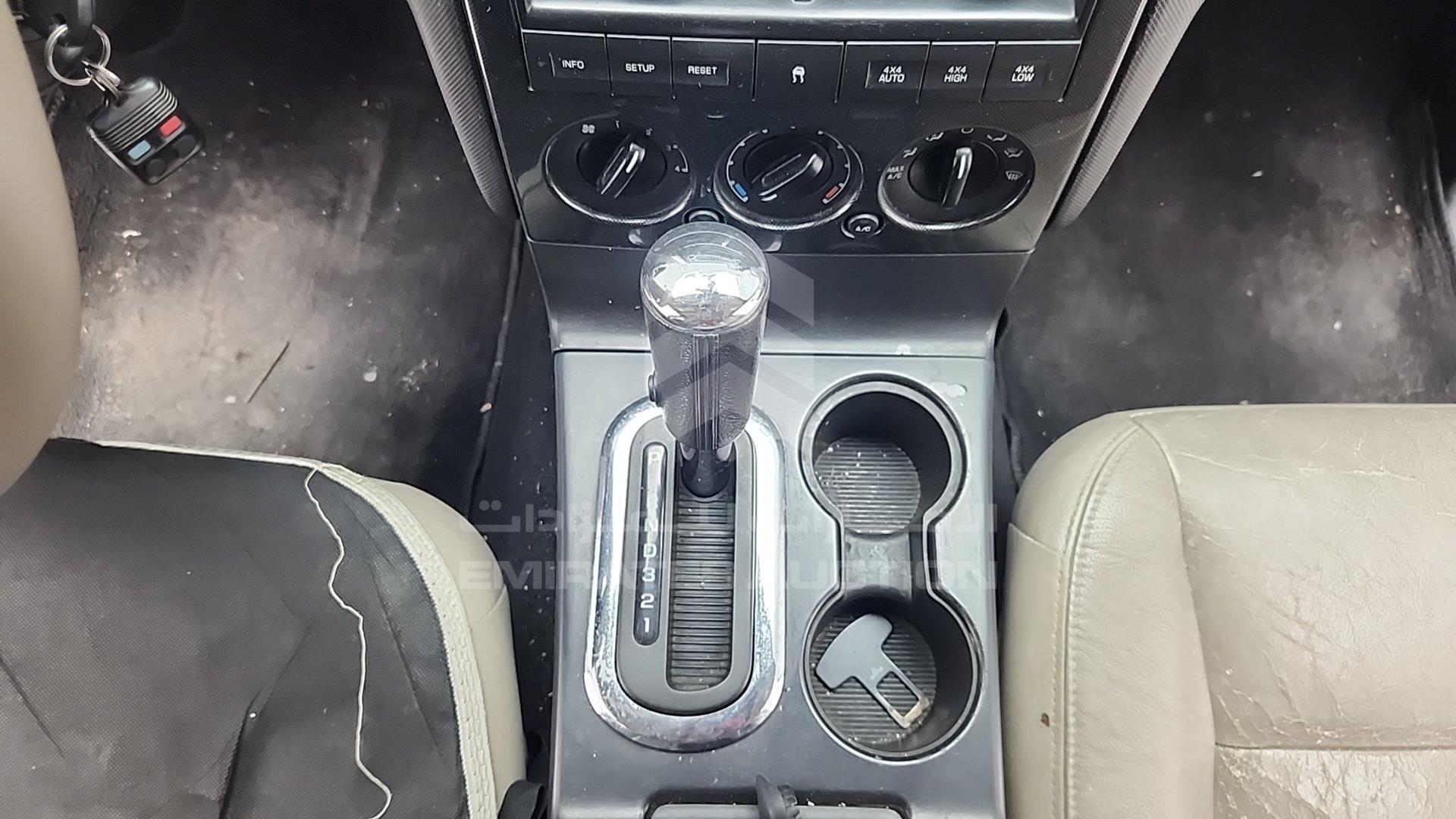 2008 FORD EXPLORER VIN: 1FMEU73E78UB13583