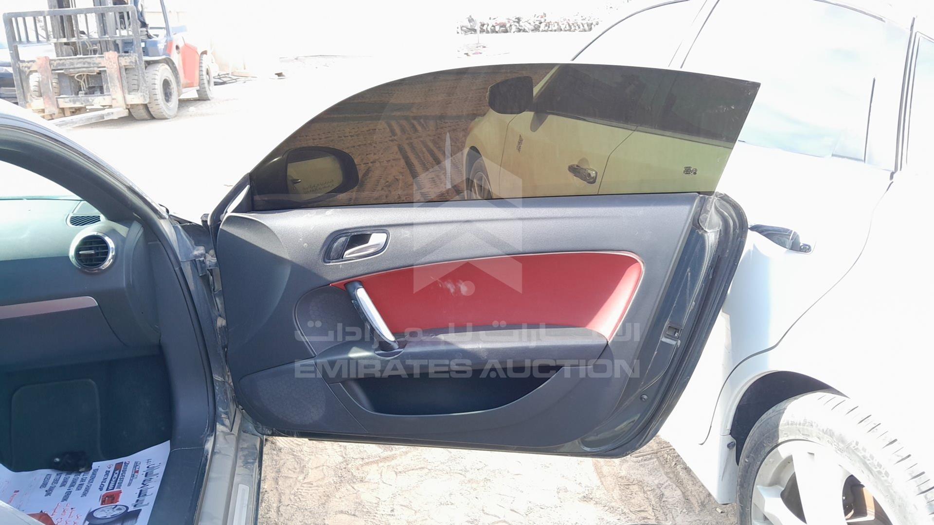 0 AUDI TT VIN: TRUAF28J491023886