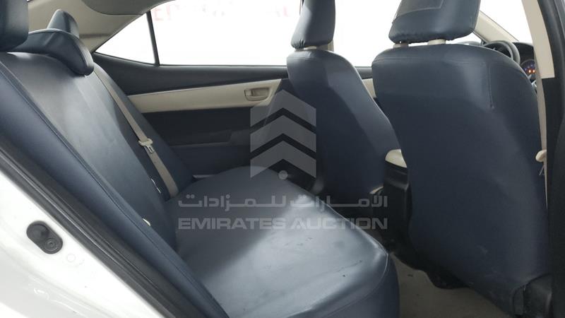 RKLBB9HE9J5206559 Auction: EmiratesAuction Lot: 404120 RKLBB9HE9J5206559 Toyota Corolla 2018 WHITE Photo 22