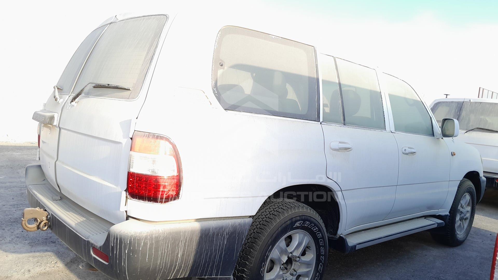 2007 TOYOTA LAND CRUISER VIN: JTGHJ09J377006875