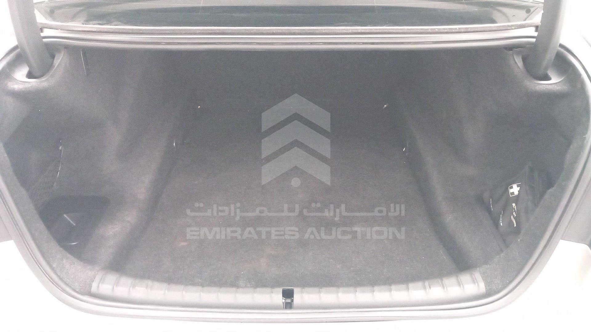 2018 BMW 520 I VIN: WBAJA1101JBH85463