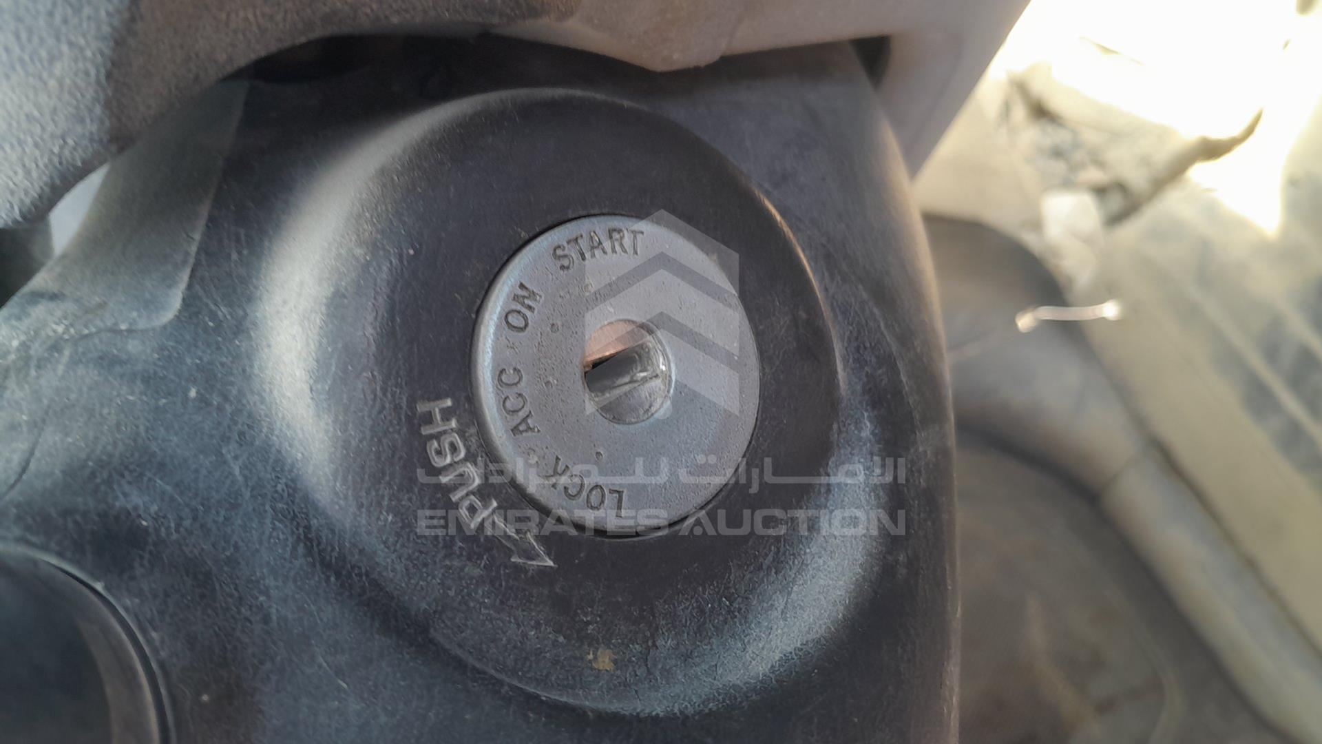 2008 TOYOTA HILUX VIN: MR0FX22G681309765