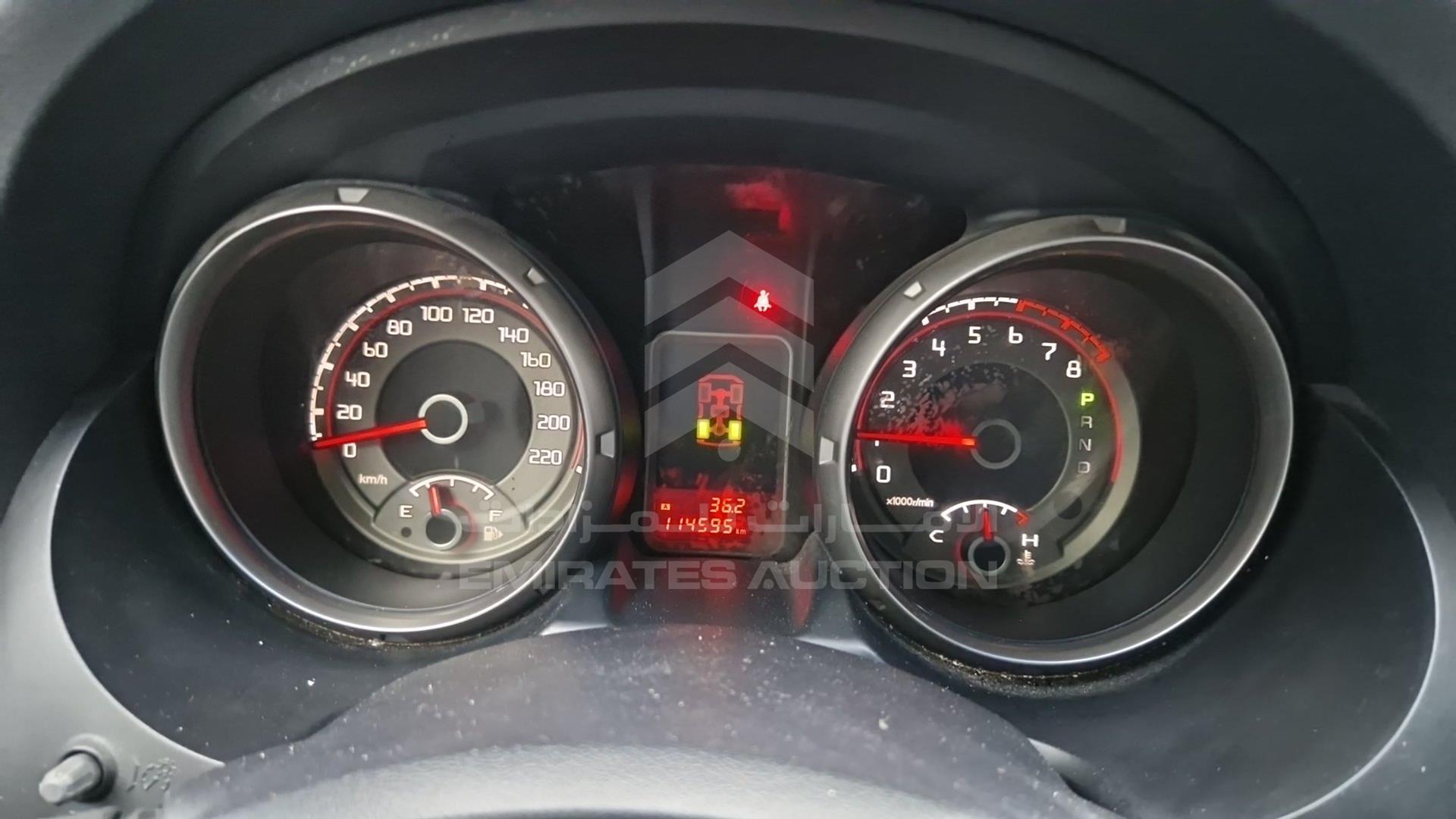 2015 MITSUBISHI PAJERO VIN: JMYLYV95WFJ711967