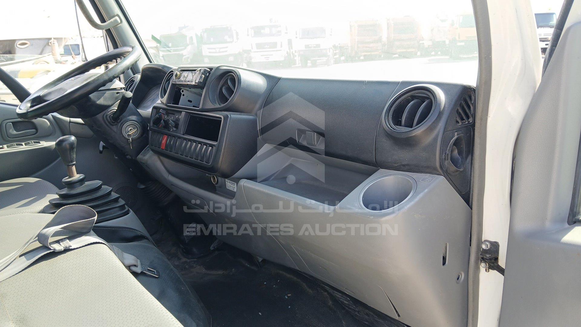 2018 HINO 300 VIN: JHHACJ4H6JK003537
